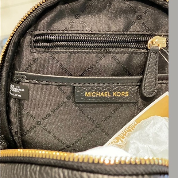 Michael Kors Authentic designers bag - Picture 9 of 13